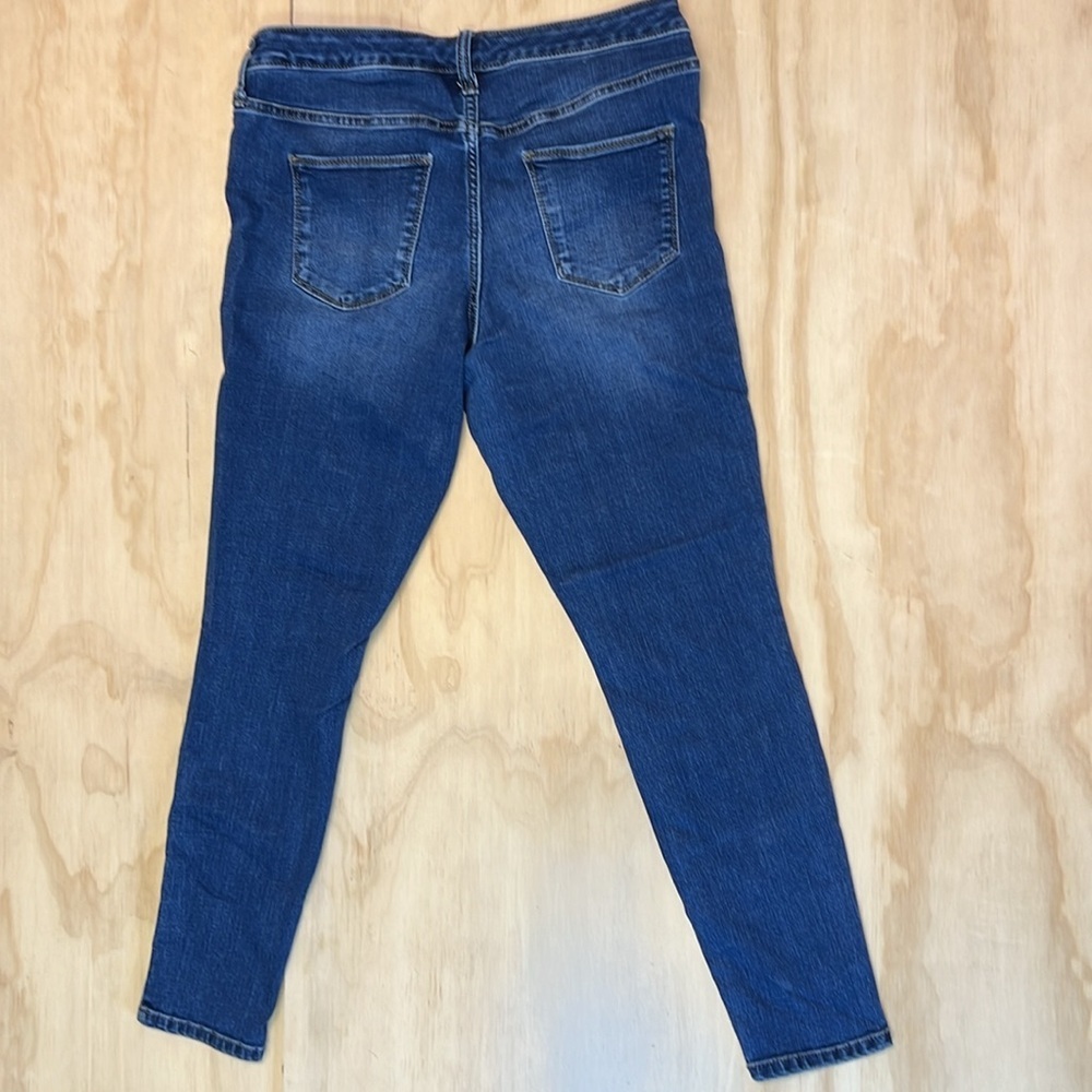 Universal Thread Mid Rise Jeggins - Picture 3 of 7